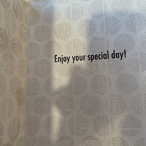 8 Assorted Cards with matching envelopes and seals - Picture 3 of 7